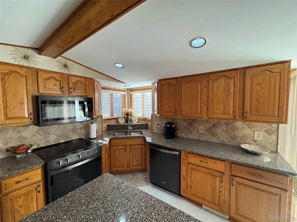 48583 Tilch Road Macomb Township MI 48044