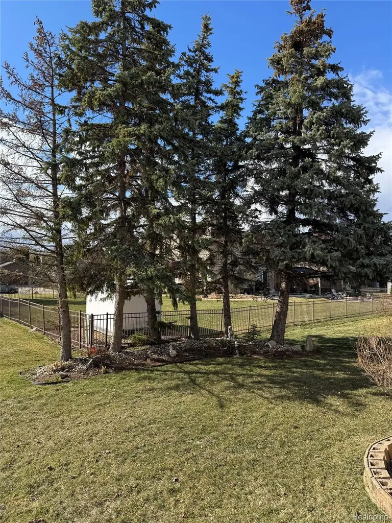 48583 Tilch Road Macomb Township MI 48044