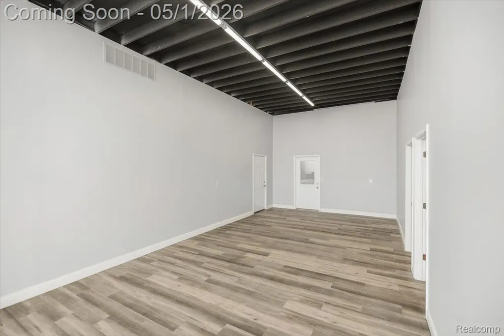 588 S Lapeer Road Oxford Charter Township MI 48371