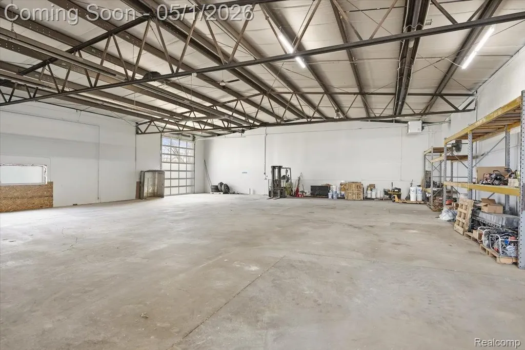588 S Lapeer Road Oxford Charter Township MI 48371