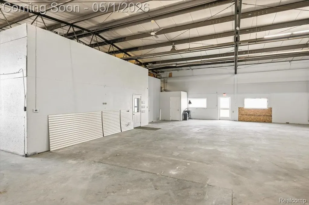 588 S Lapeer Road Oxford Charter Township MI 48371