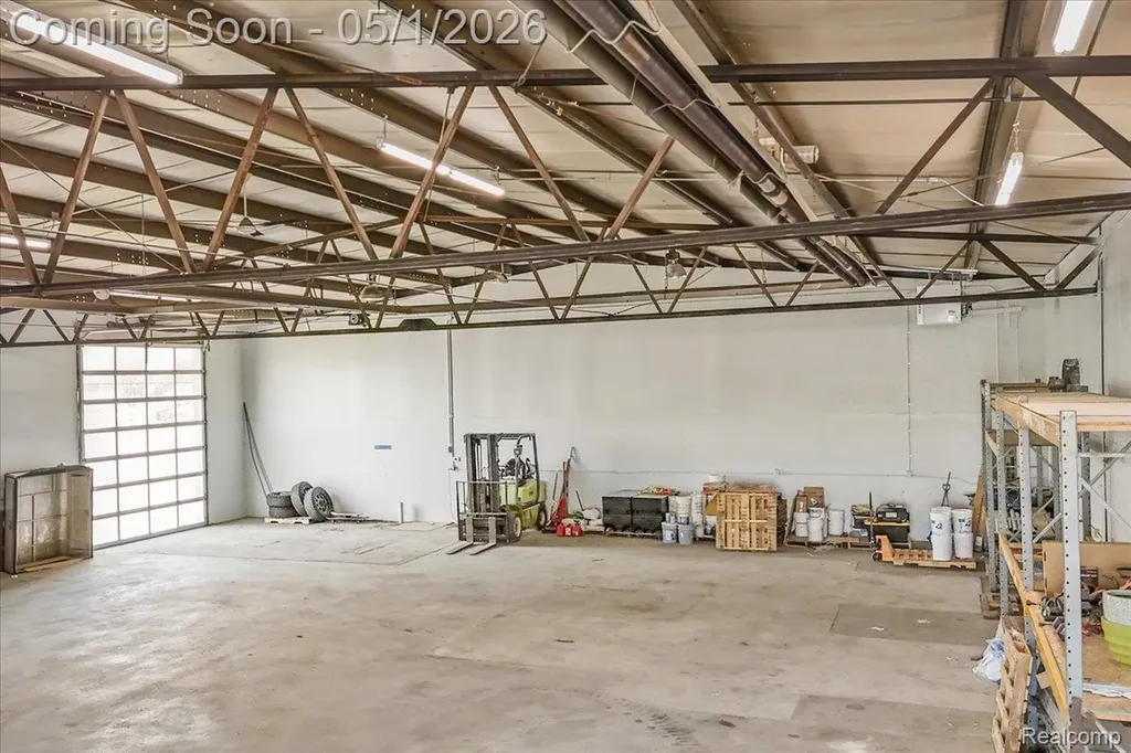 588 S Lapeer Road Oxford Charter Township MI 48371