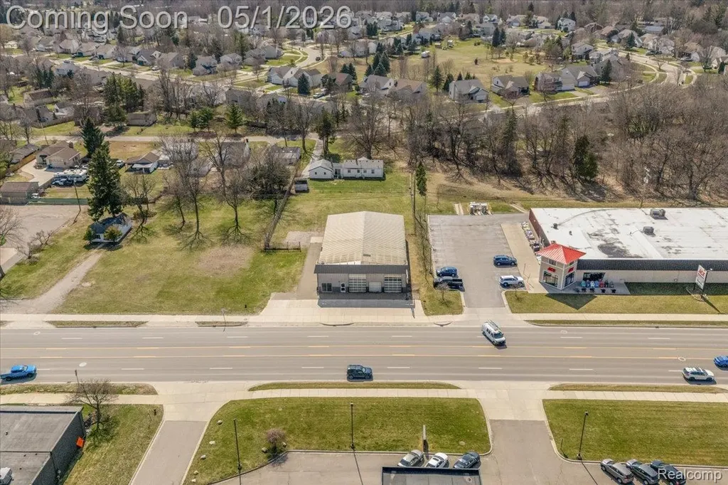 588 S Lapeer Road Oxford Charter Township MI 48371