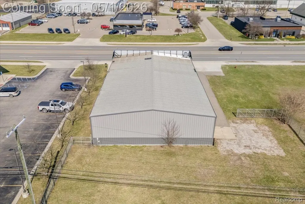 588 S Lapeer Road Oxford Charter Township MI 48371