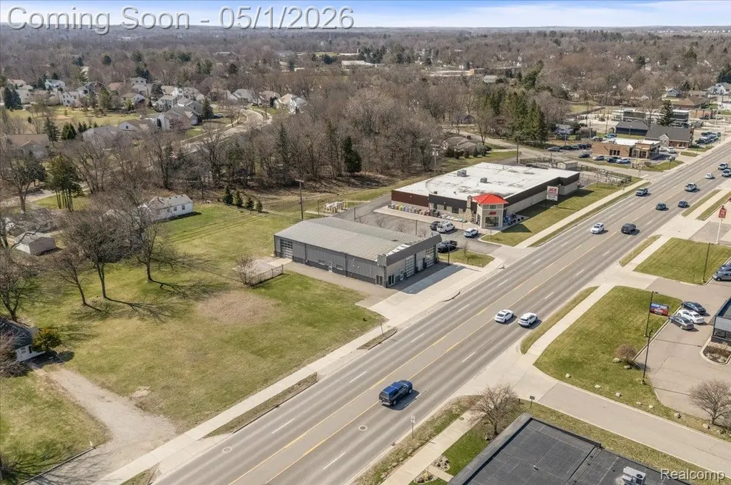 588 S Lapeer Road Oxford Charter Township MI 48371