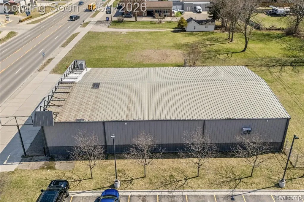 588 S Lapeer Road Oxford Charter Township MI 48371