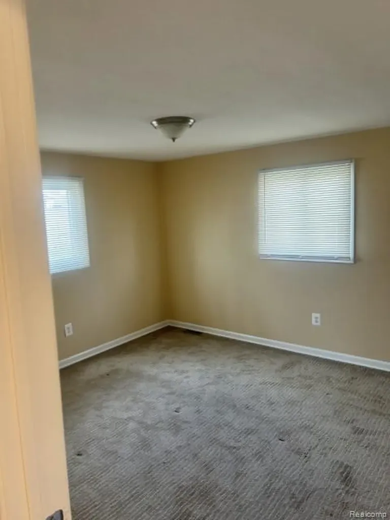 4024 Wenonah Lane Waterford Charter Township MI 48328