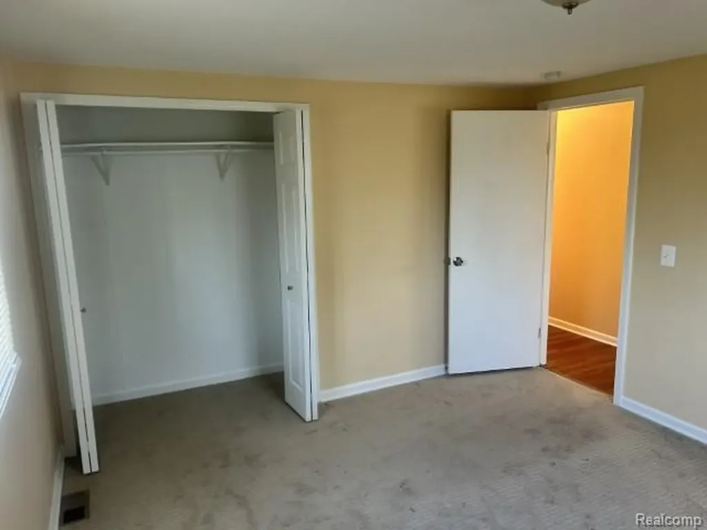 4024 Wenonah Lane Waterford Charter Township MI 48328