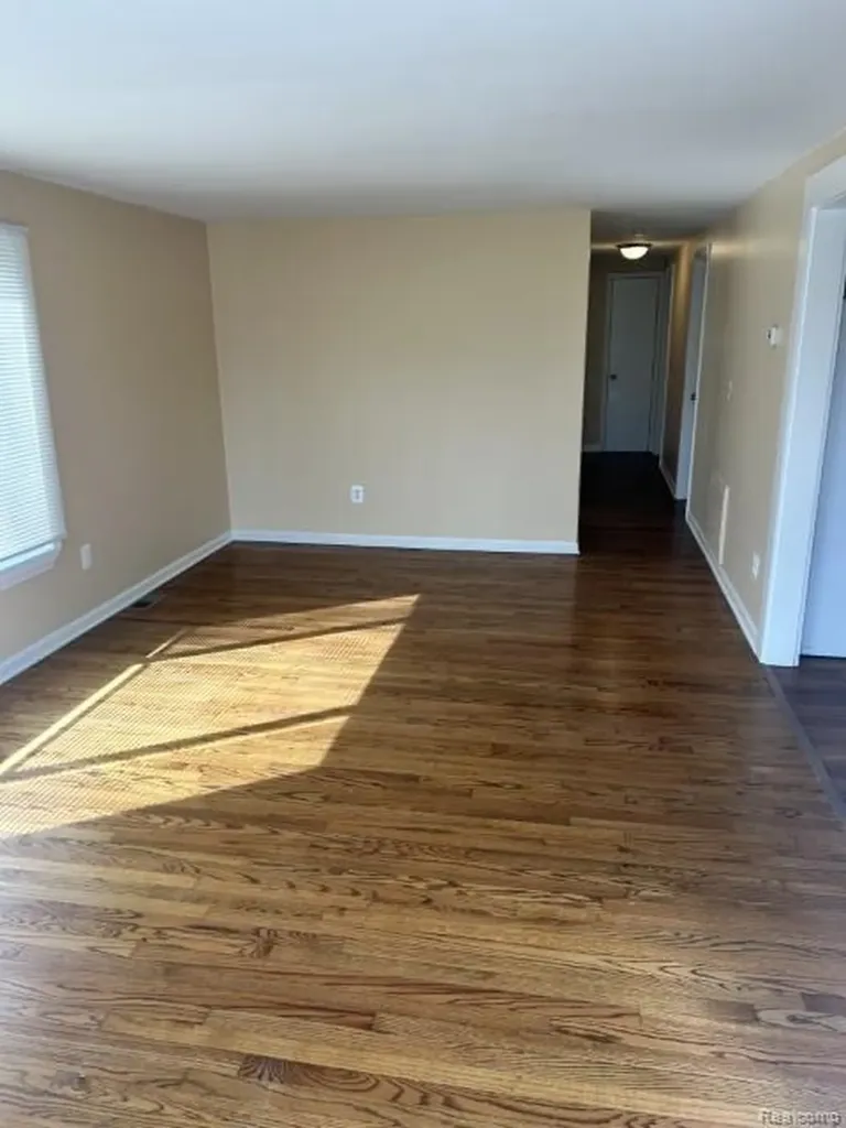 4024 Wenonah Lane Waterford Charter Township MI 48328