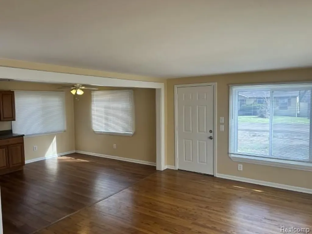 4024 Wenonah Lane Waterford Charter Township MI 48328