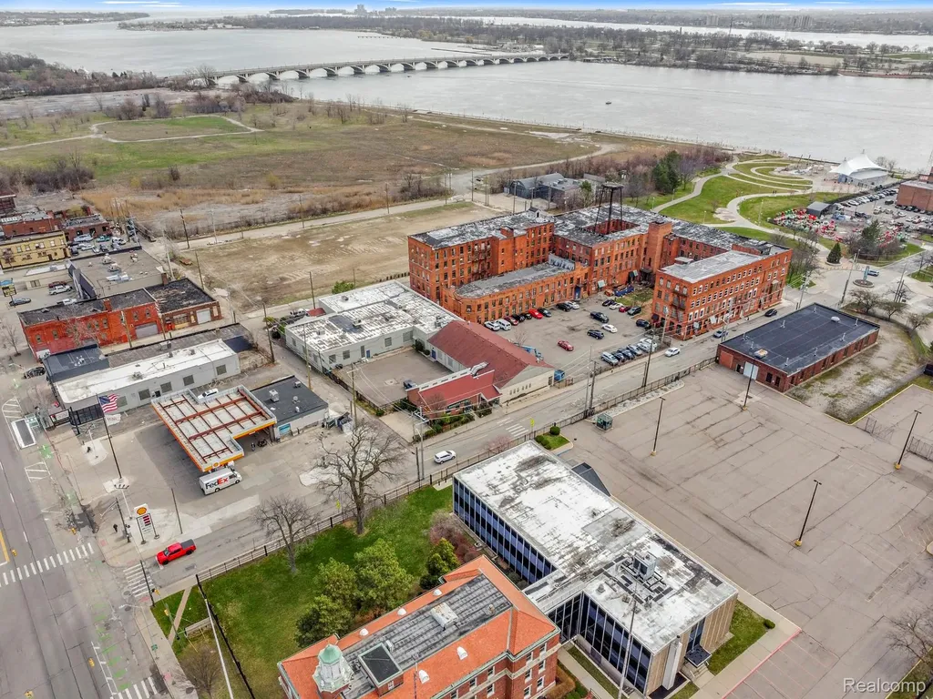 260 Mount Elliott Street Detroit City MI 48207