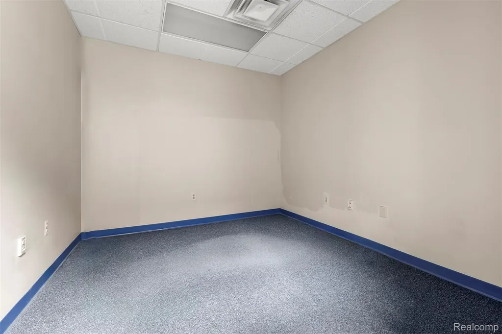 260 Mount Elliott Street Detroit City MI 48207
