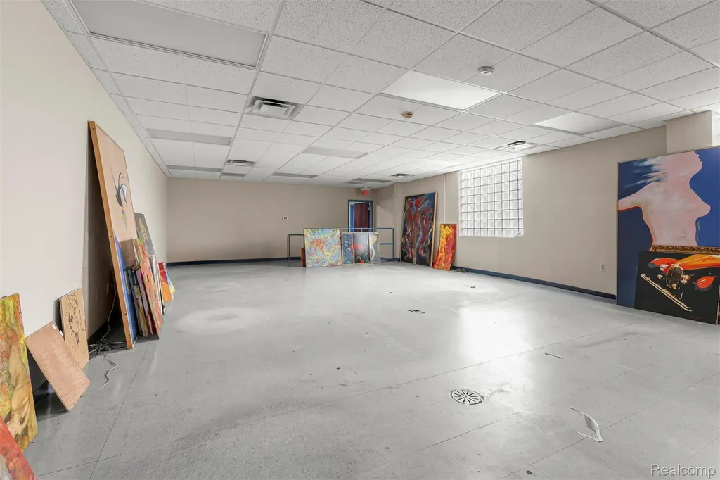260 Mount Elliott Street Detroit City MI 48207