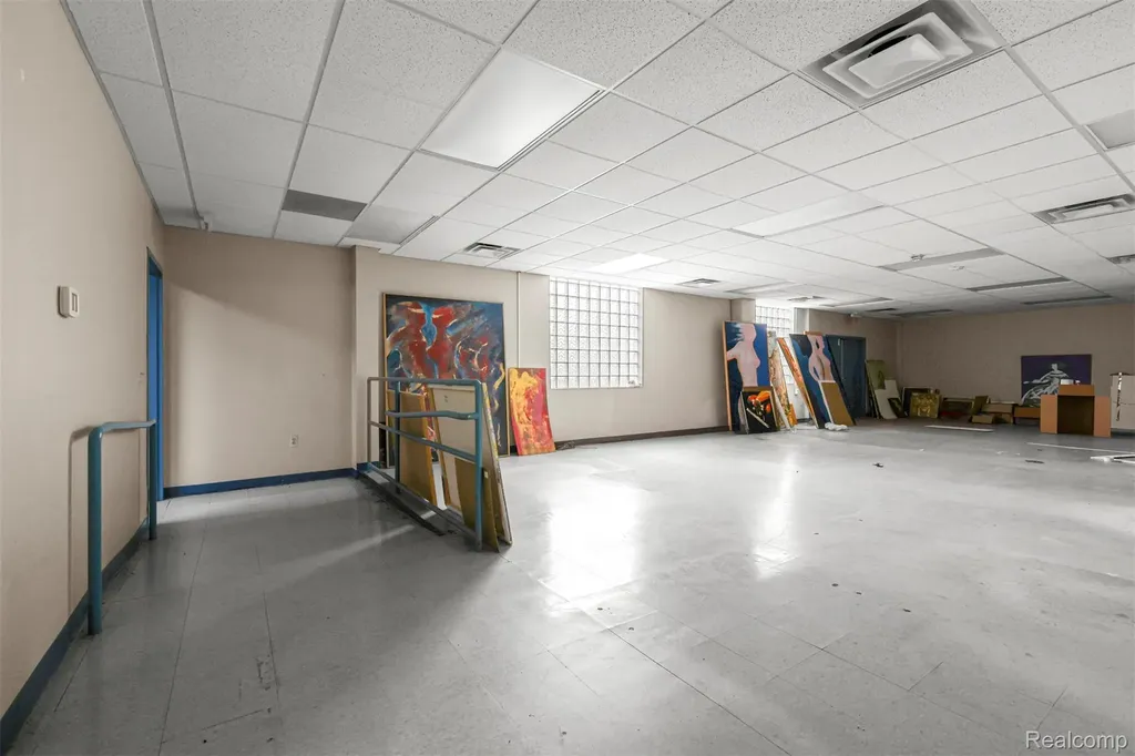 260 Mount Elliott Street Detroit City MI 48207