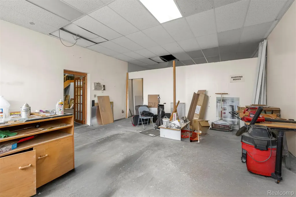 260 Mount Elliott Street Detroit City MI 48207