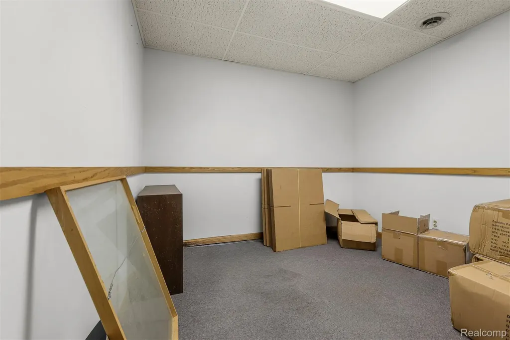 260 Mount Elliott Street Detroit City MI 48207