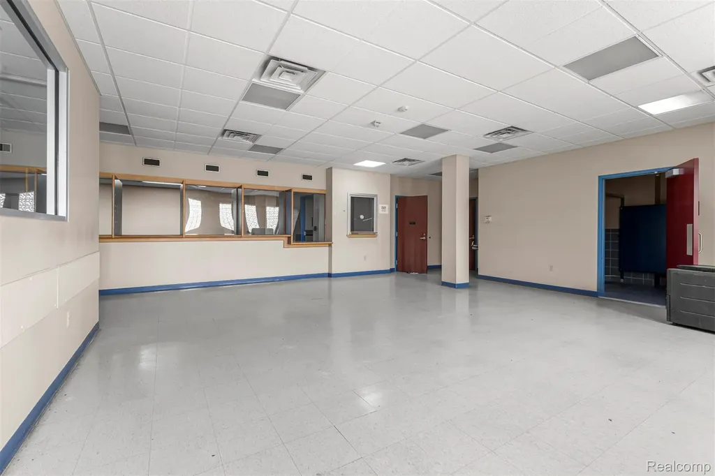 260 Mount Elliott Street Detroit City MI 48207