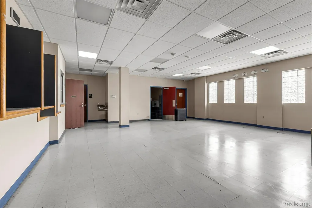 260 Mount Elliott Street Detroit City MI 48207