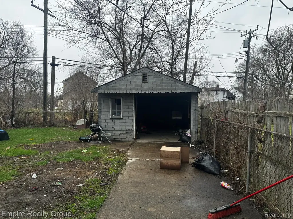 14250 Houston Whittier Street Detroit City MI 48205