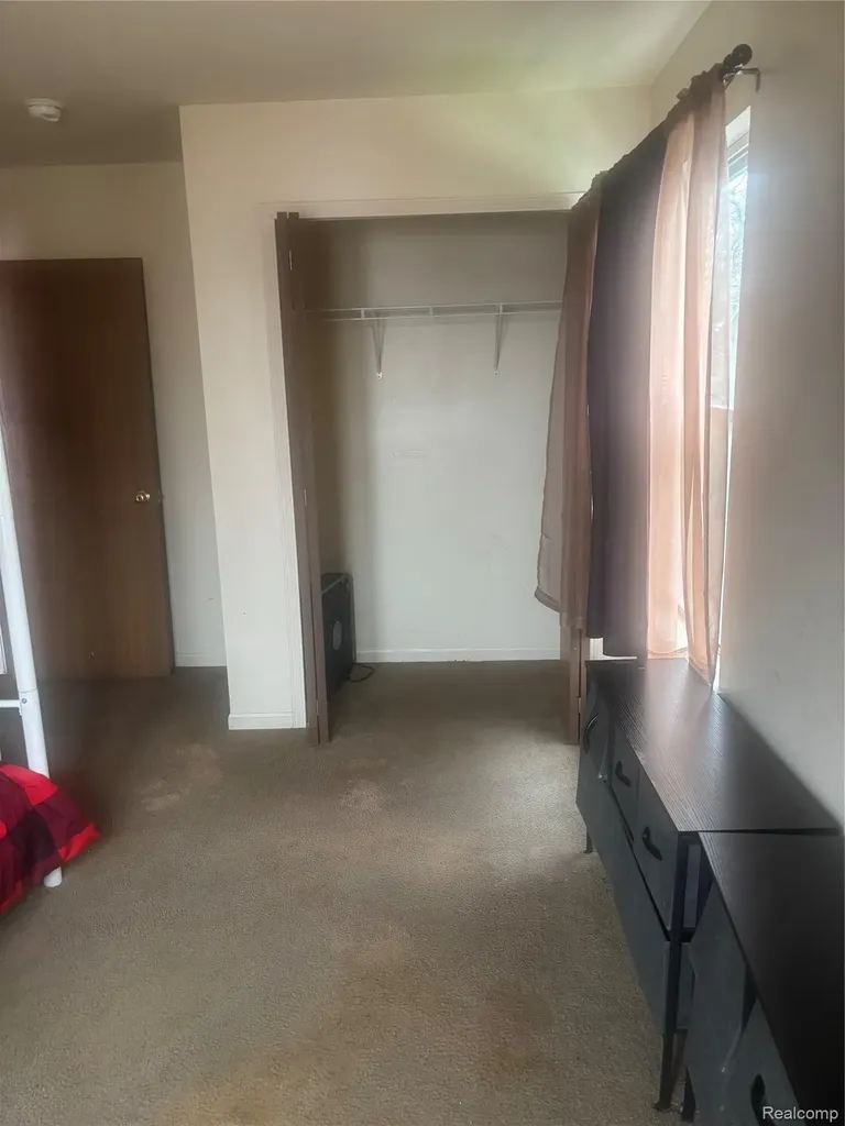 15463 Dexter Avenue Detroit City MI 48238