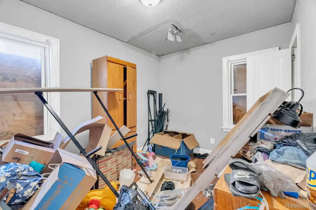 16634 Cruse Street Detroit City MI 48235
