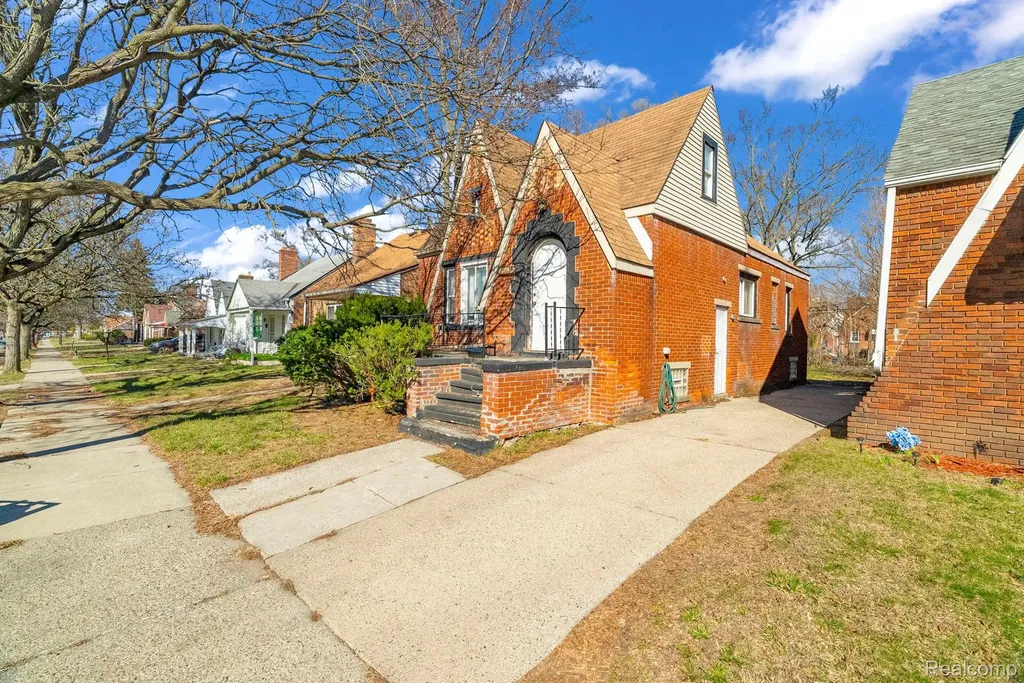 16634 Cruse Street Detroit City MI 48235