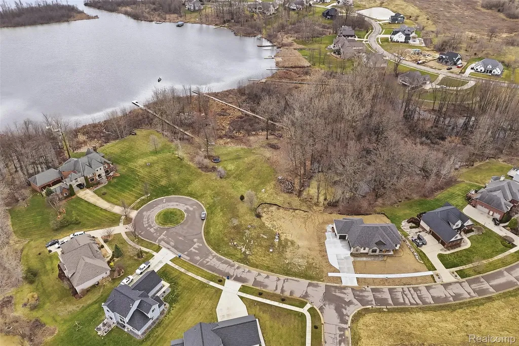 14275 Wright Drive Fenton Charter Township MI 48451