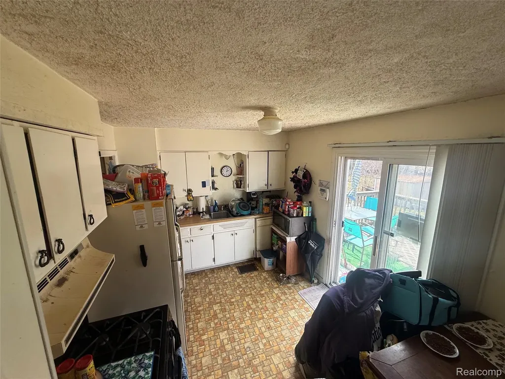 4308 S Grand Traverse Flint City MI 48507