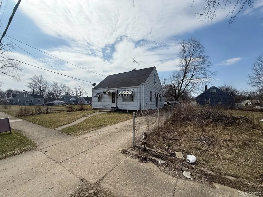 4308 S Grand Traverse Flint City MI 48507
