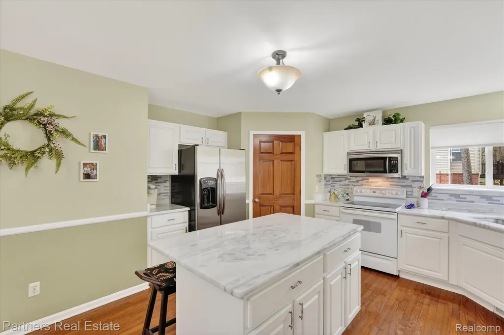 112 Summer Shade Drive Marion Township MI 48843