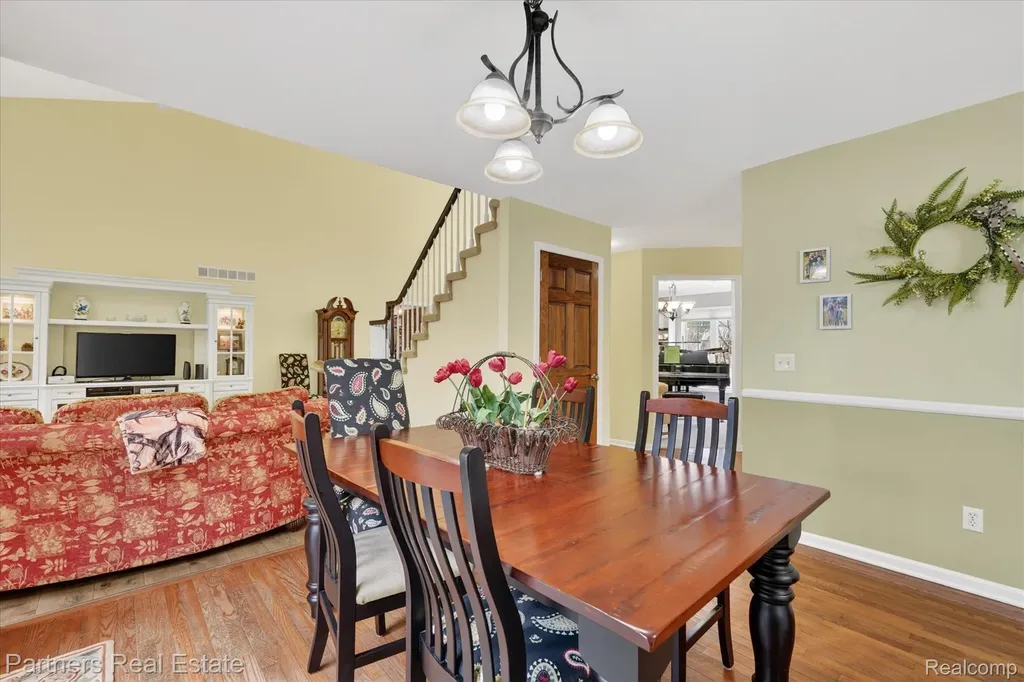 112 Summer Shade Drive Marion Township MI 48843