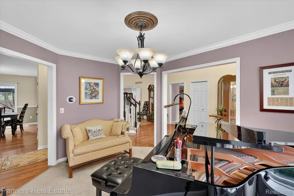 112 Summer Shade Drive Marion Township MI 48843