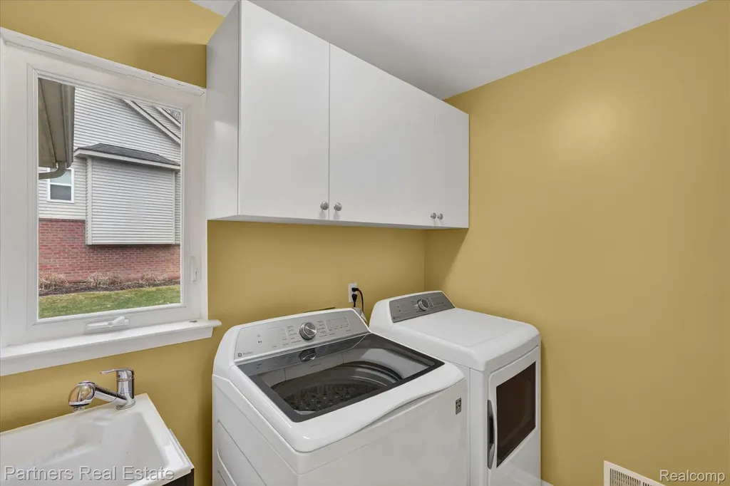 112 Summer Shade Drive Marion Township MI 48843