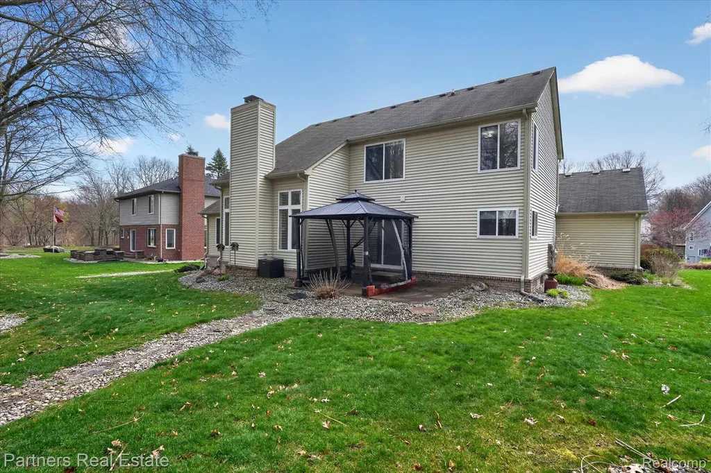 112 Summer Shade Drive Marion Township MI 48843
