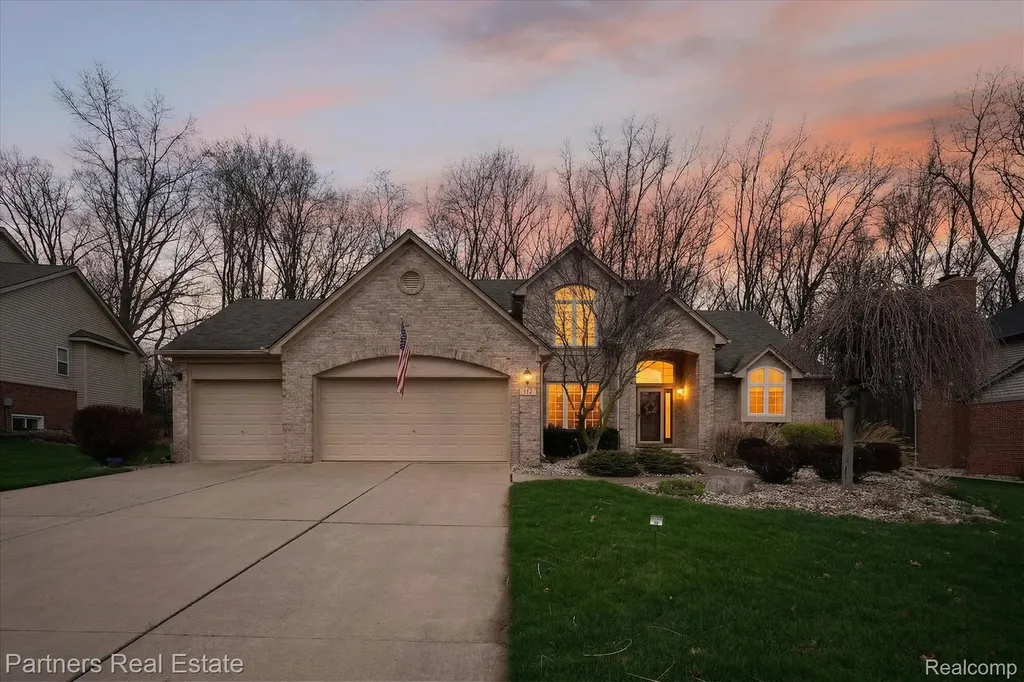 112 Summer Shade Drive Marion Township MI 48843