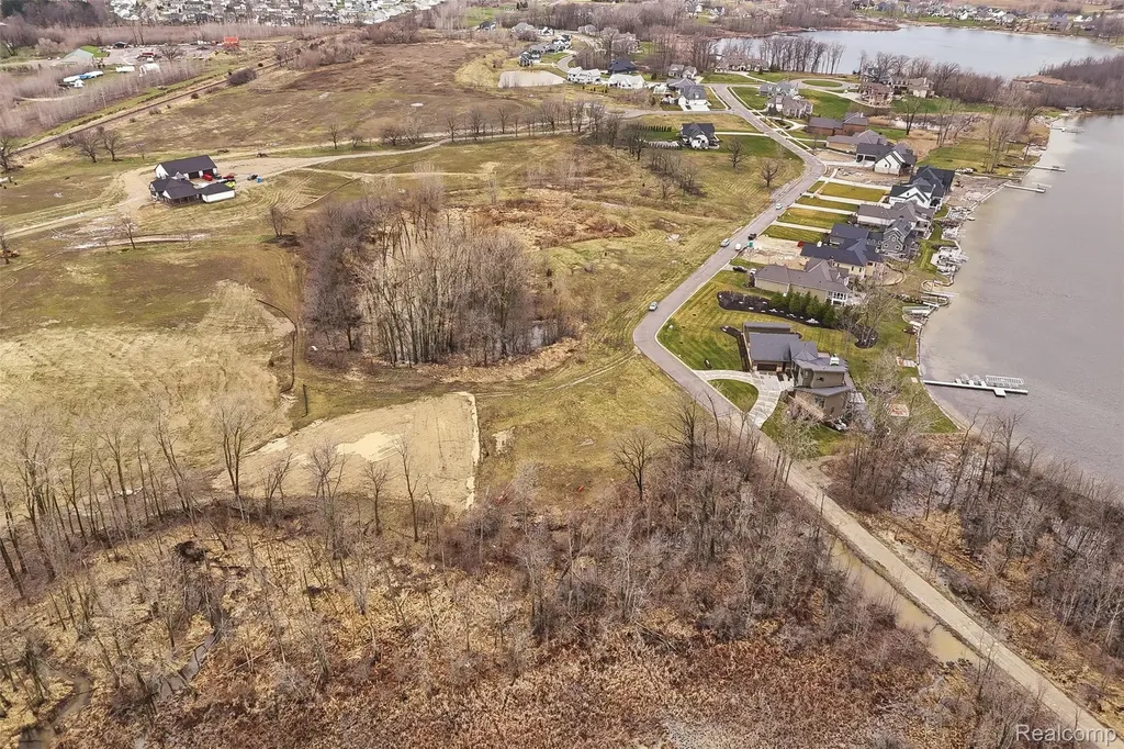 4151 Whitney Avenue Fenton Charter Township MI 48451