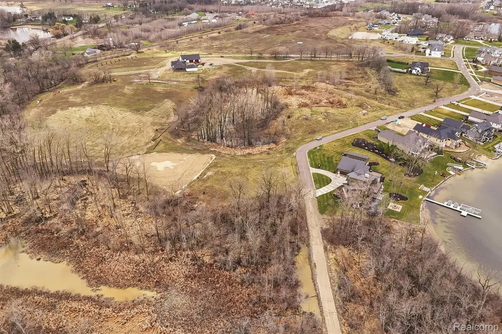4151 Whitney Avenue Fenton Charter Township MI 48451
