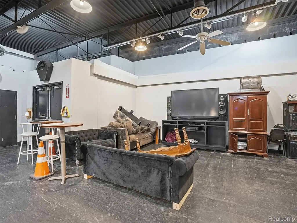 10320 Van Dyke Street Detroit City MI 48234