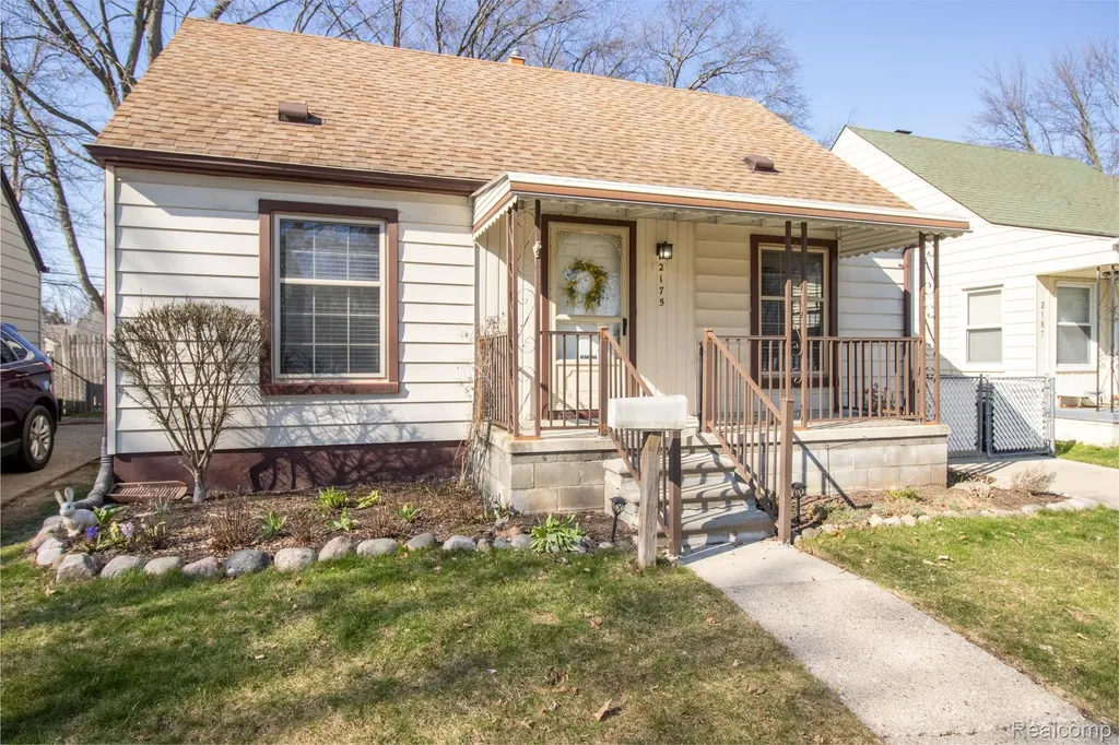 2175 Garfield Street Ferndale City MI 48220