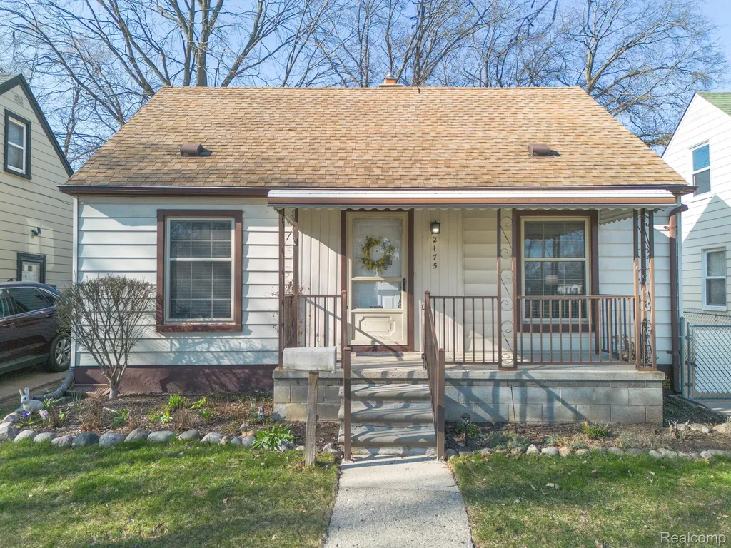 2175 Garfield Street Ferndale City MI 48220