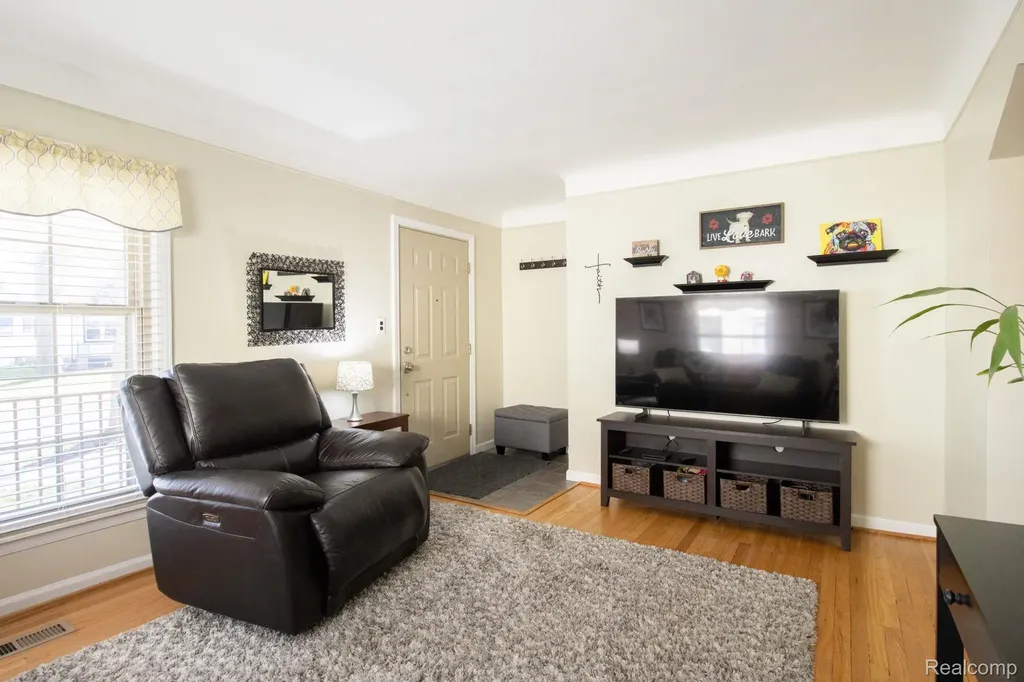 2175 Garfield Street Ferndale City MI 48220