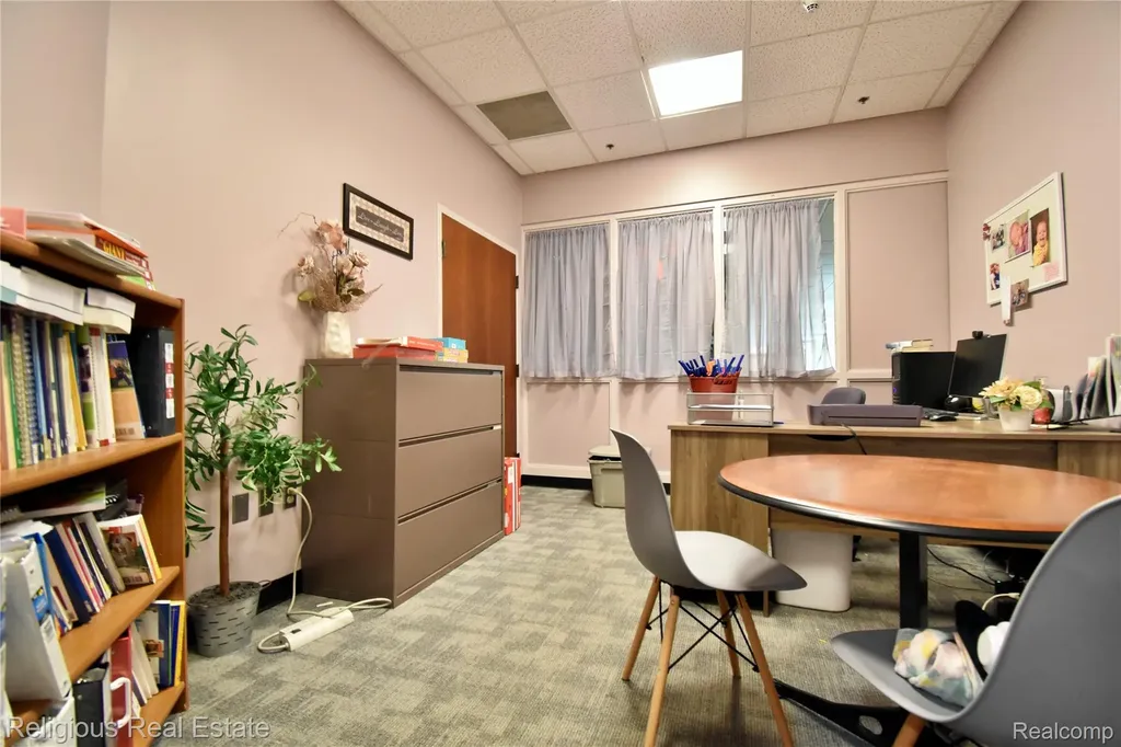 145 Capital Avenue NE Battle Creek City MI 49017