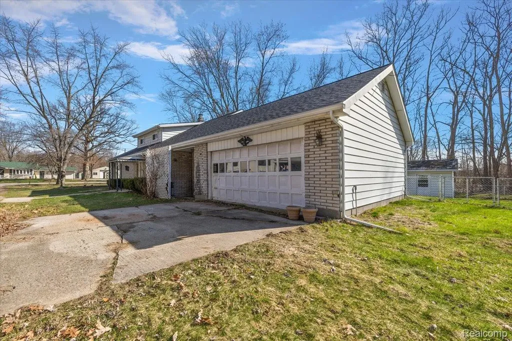 4705 Ketchum Road St. Clair Township MI 48079