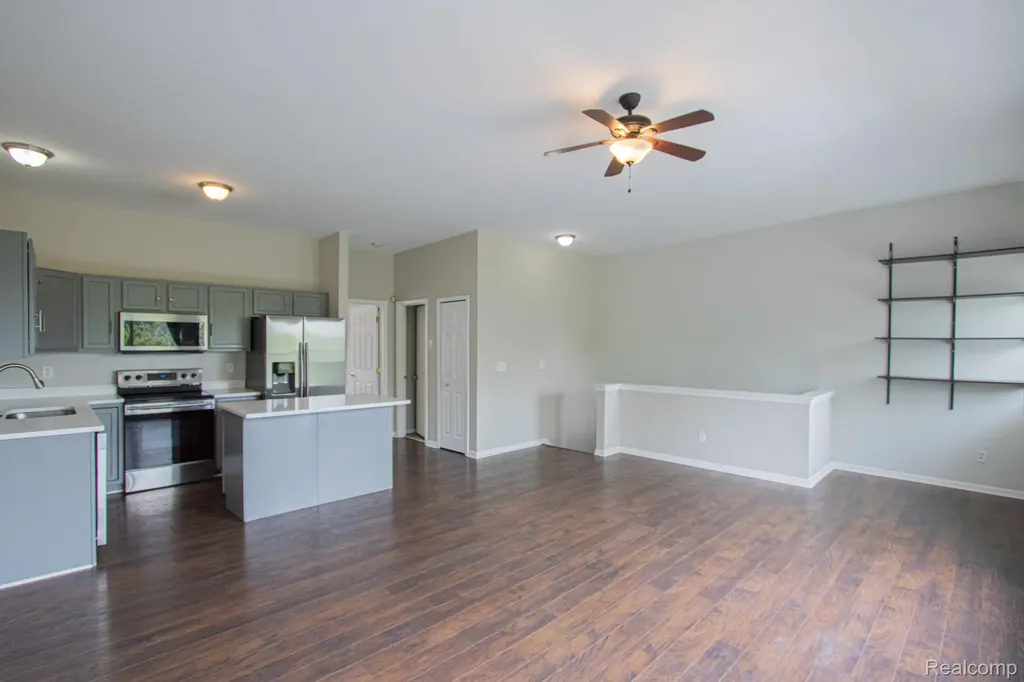 68 W Bethune Street Detroit City MI 48202