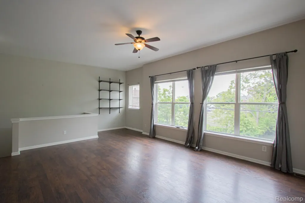 68 W Bethune Street Detroit City MI 48202