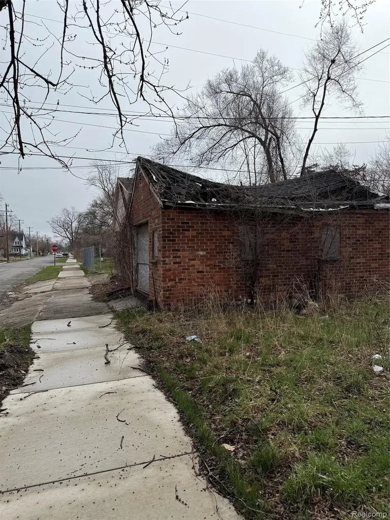 15394 Freeland Street Detroit City MI 48227