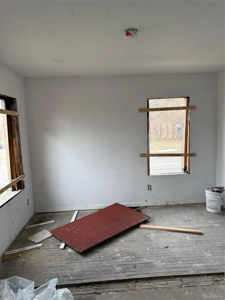 15394 Freeland Street Detroit City MI 48227