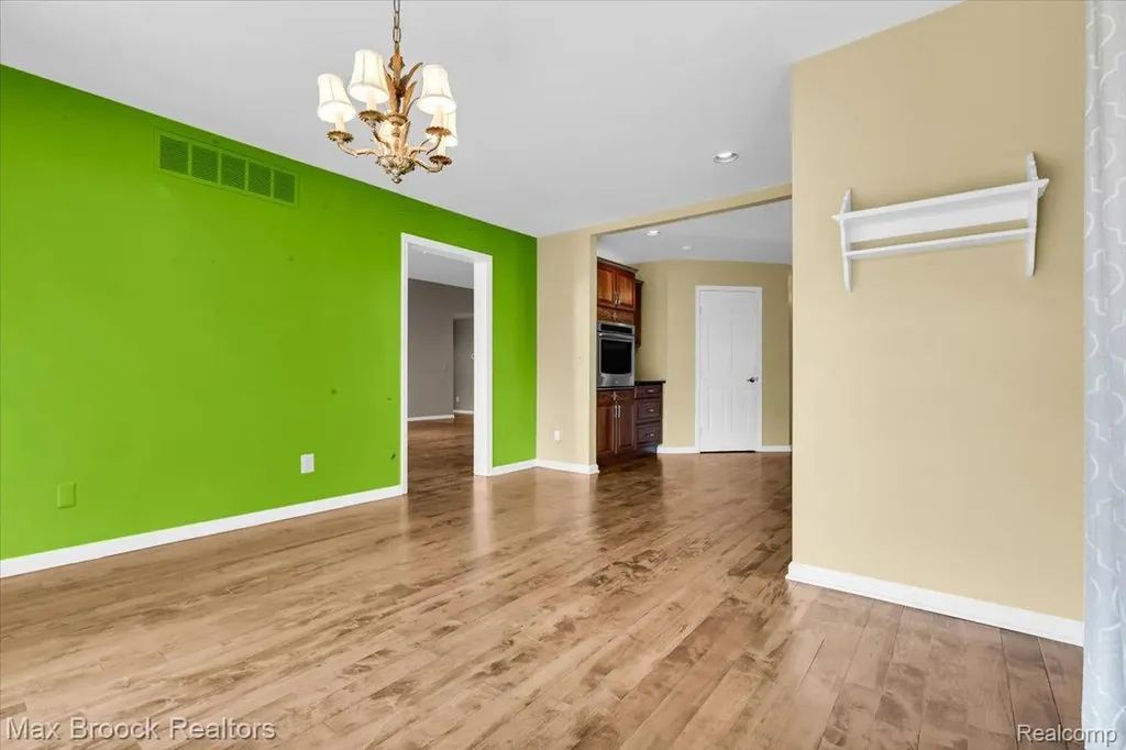 11633 Lorenz Way Plymouth Charter Township MI 48170