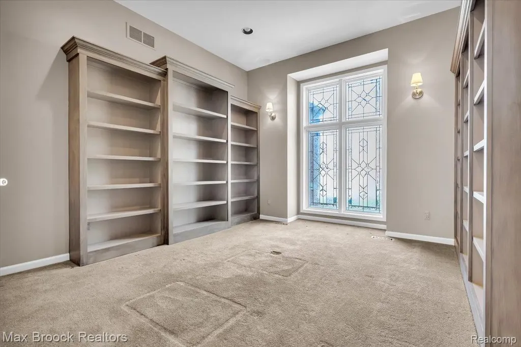 11633 Lorenz Way Plymouth Charter Township MI 48170
