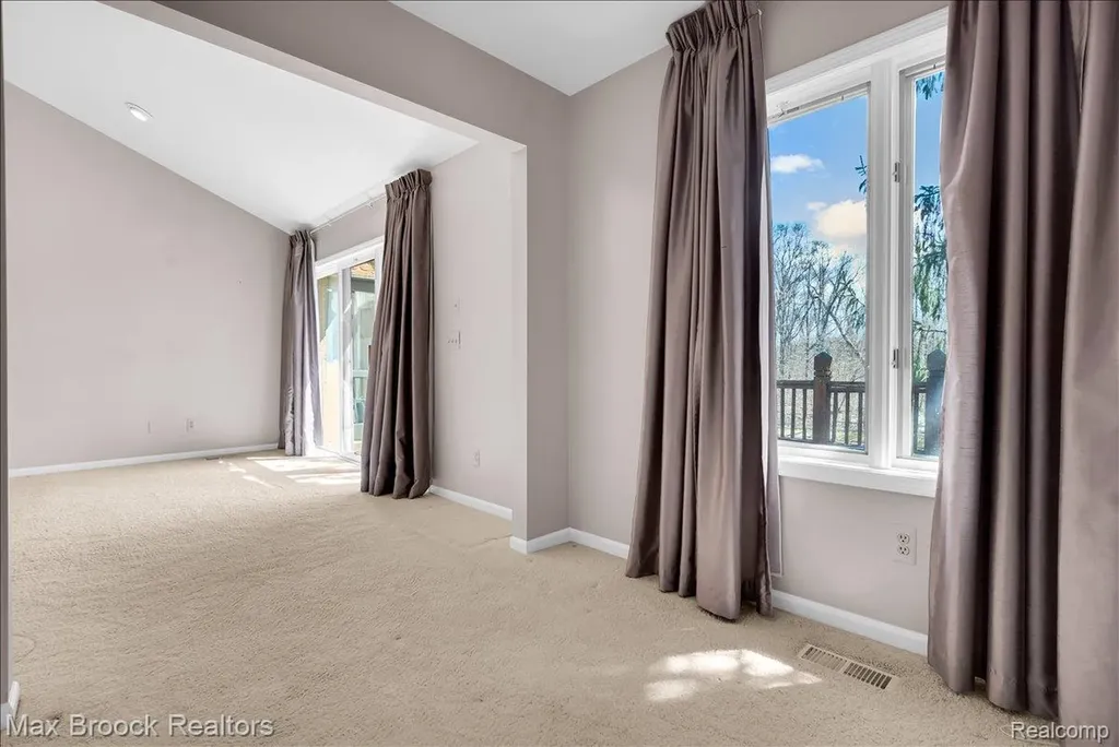 11633 Lorenz Way Plymouth Charter Township MI 48170